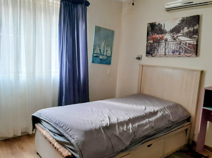 6 Bedroom Property for Sale in Kosmos North West